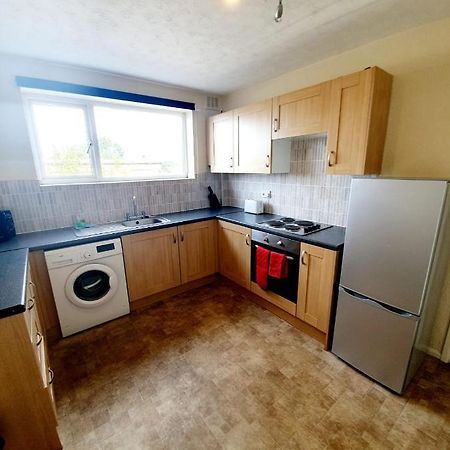 Rayleigh Town Centre 3 Bedroom Apartment エクステリア 写真